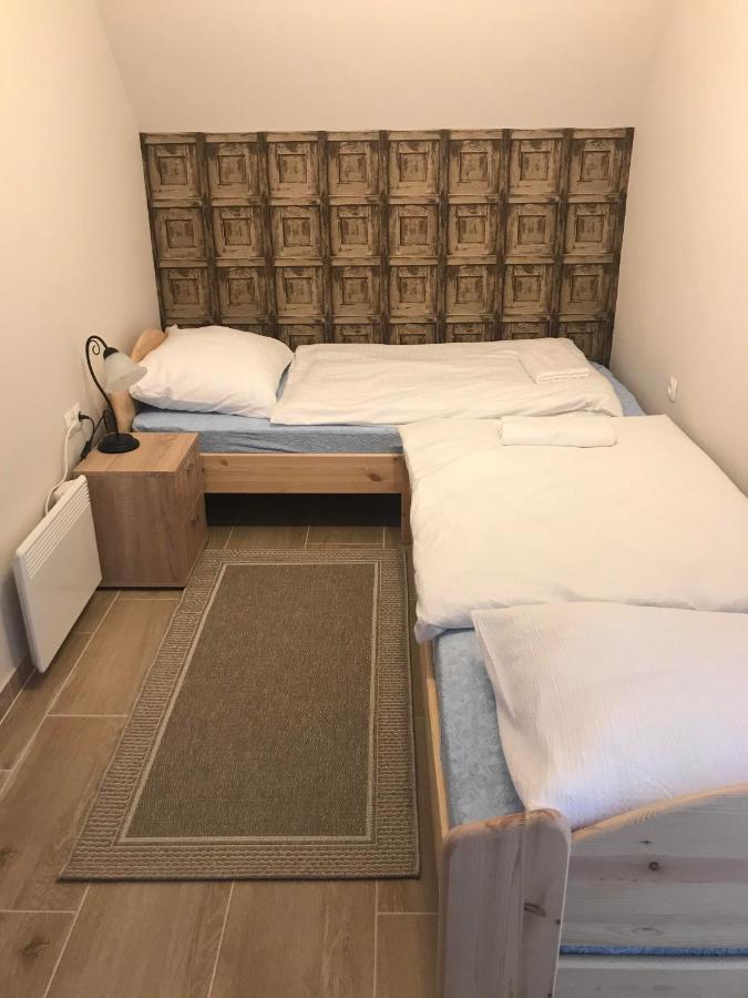 Berger Pince Es Vendeghaz 호텔 Csaszartoltes 외부 사진